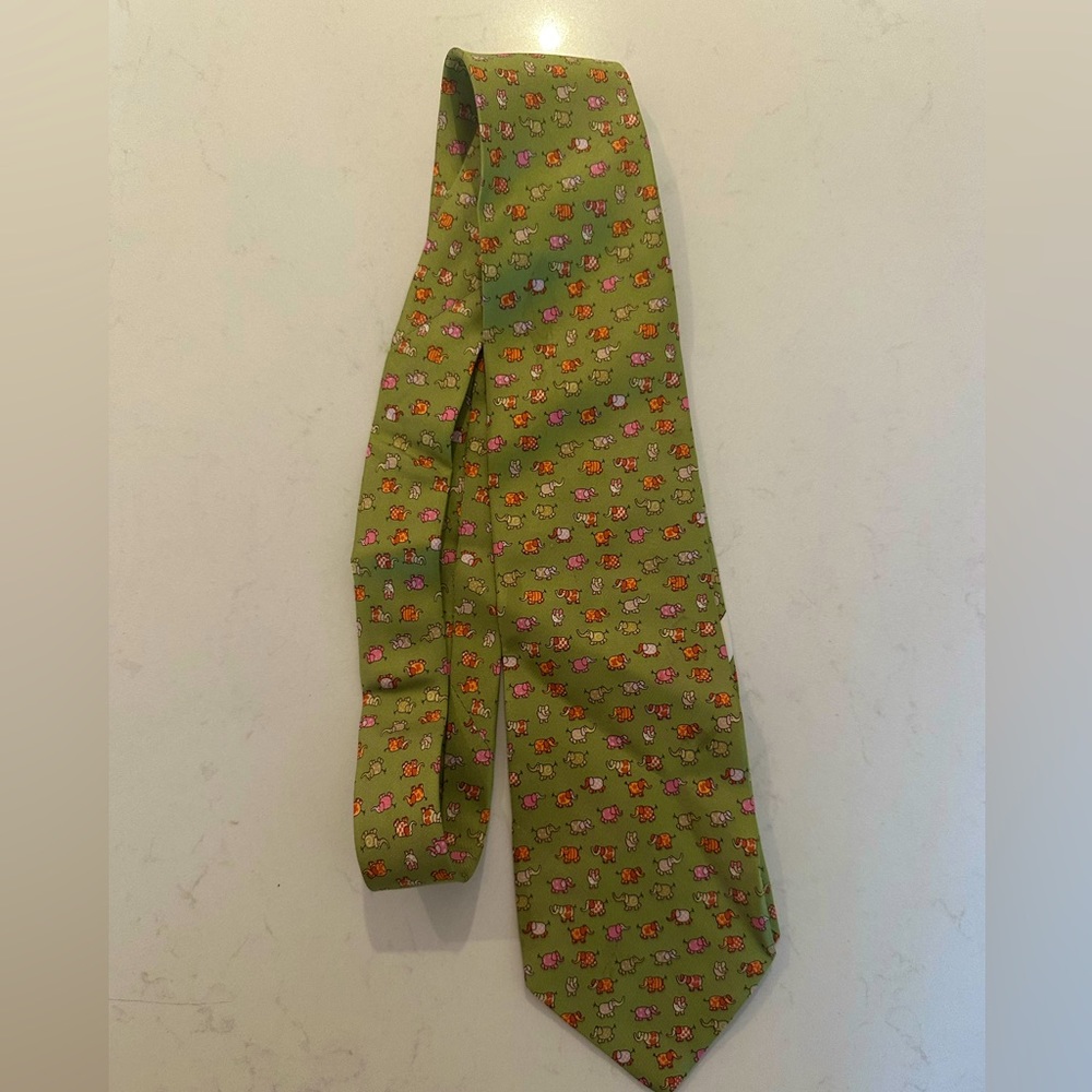 Ferragamo elephant tie 100% silk